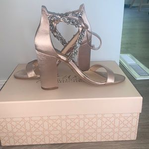 Jewel by Badgley Mischka block heel shoes with tie rose gold size 6 worn once